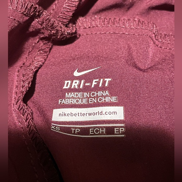 Nike Running Shorts - Picture 3 of 3